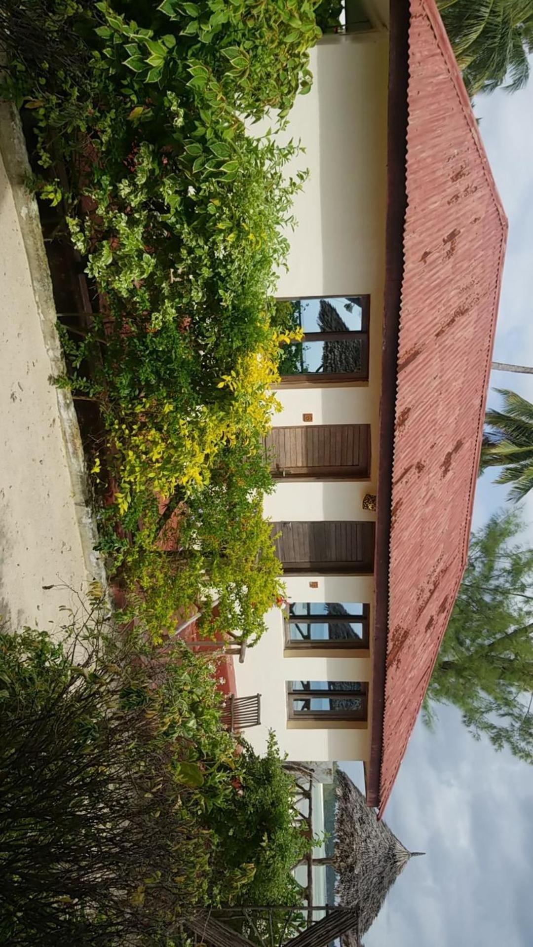 Amber Lodge ポングウェ エクステリア 写真